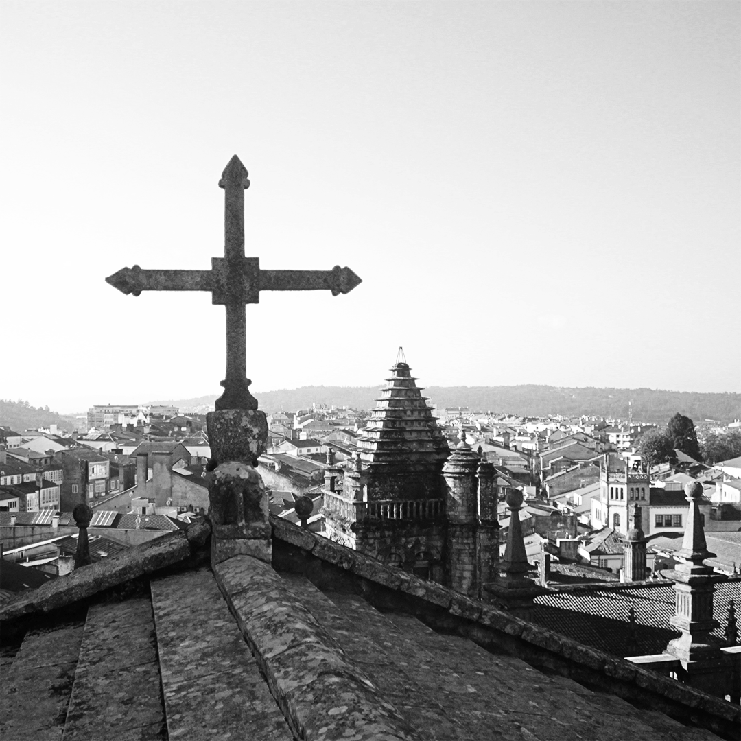 santiago-compostela-cathedral-rooftop
