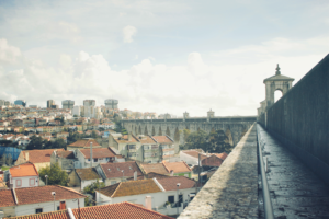 On the trail of Diogo Alves: the aqueduct where he committed his crimes, with the Amoreiras Towers in the background.